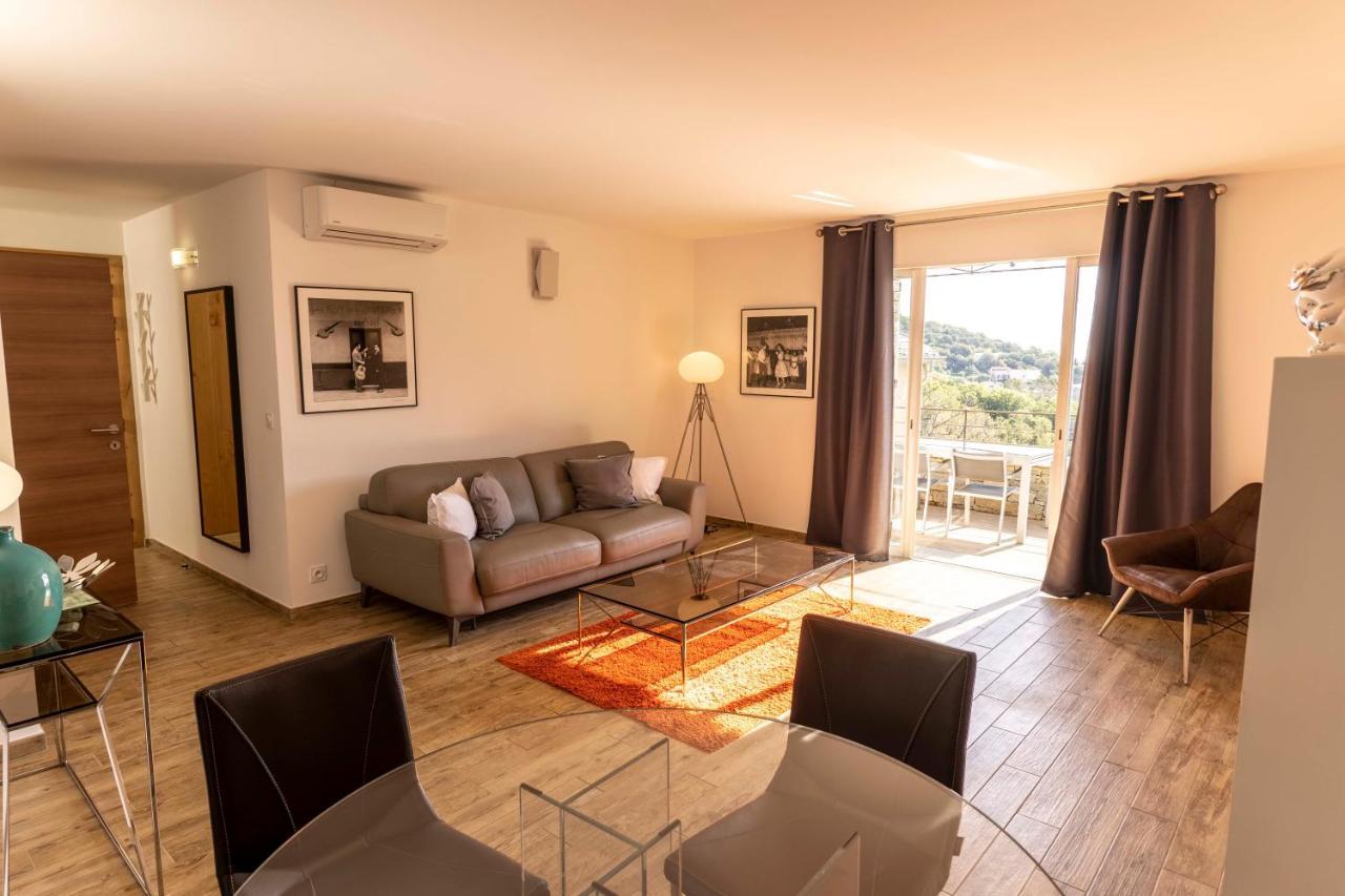 Suites In Erbalunga Эрбалунга Экстерьер фото